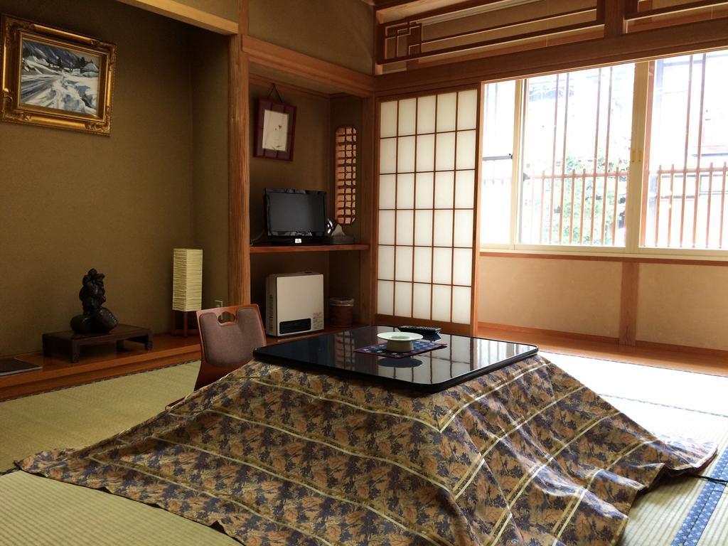 Yudanaka Onsen Yamazakiya Hotel Jamanoucsi Kültér fotó